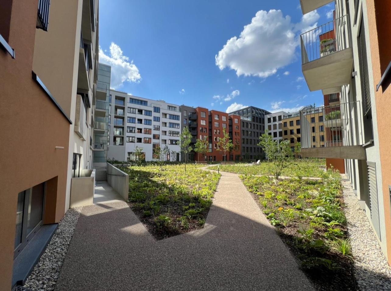 Riverside - Free Parking Apartment